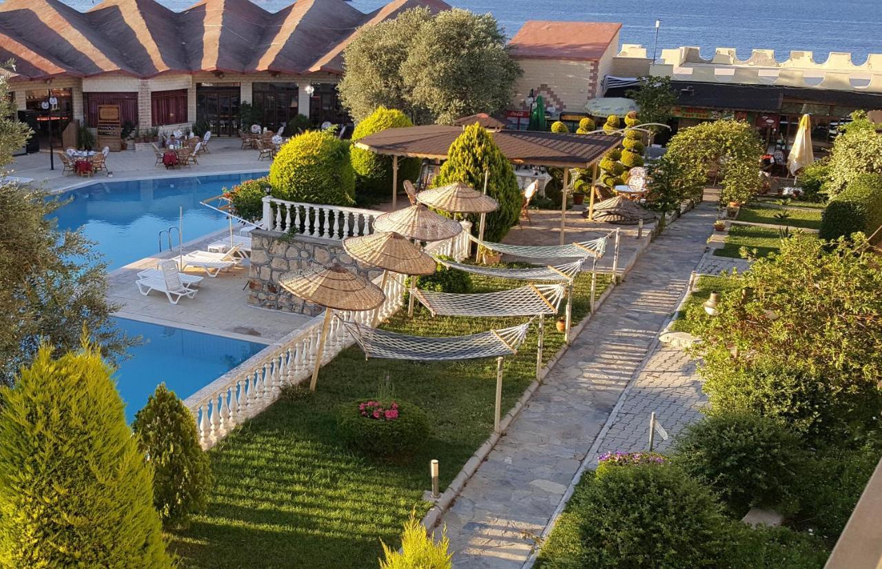 Alize Resort Hotel Yenifoca Esterno foto