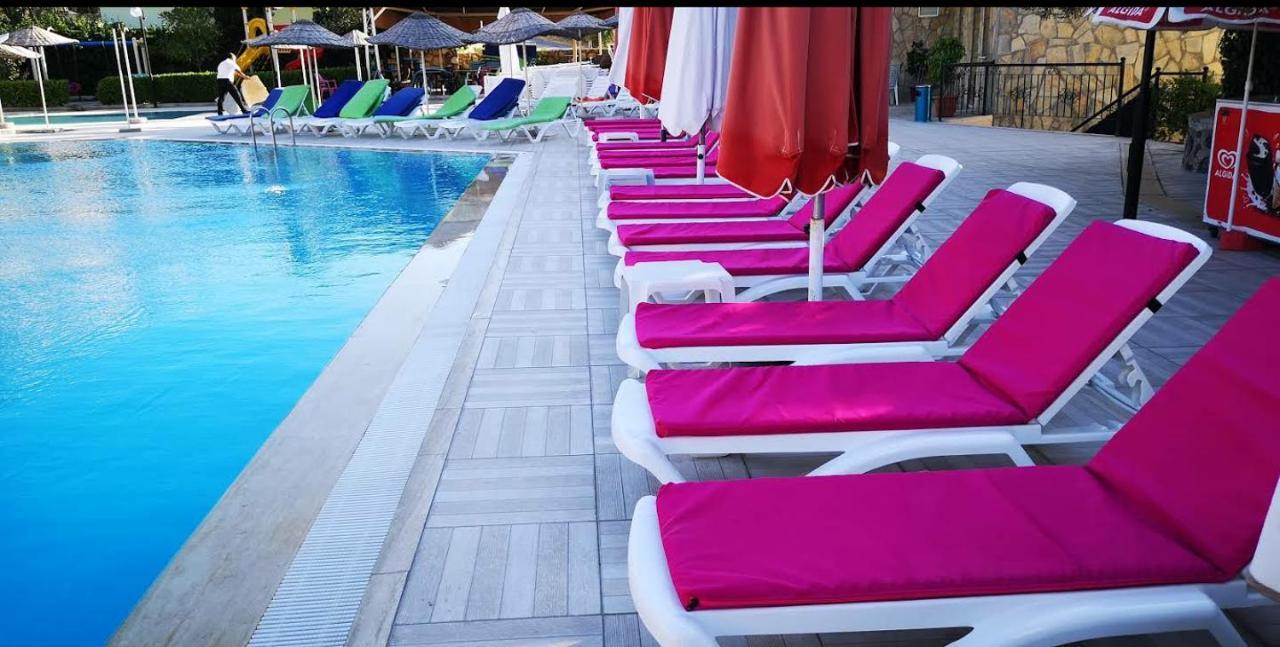 Alize Resort Hotel Yenifoca Esterno foto