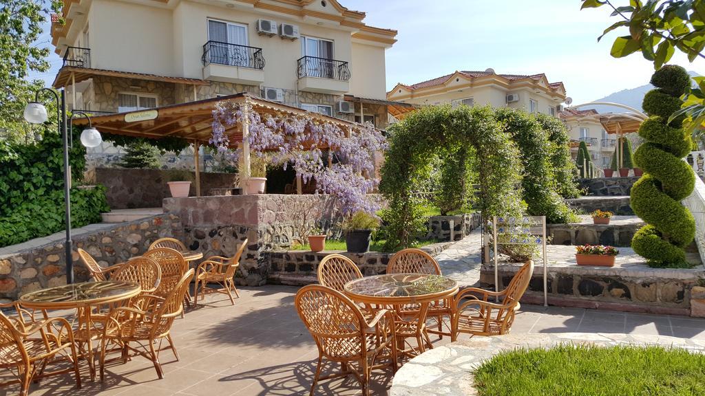 Alize Resort Hotel Yenifoca Esterno foto